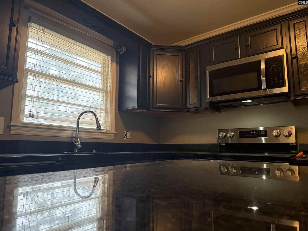 517 Innsbrook Dr - Photo 2 of 25