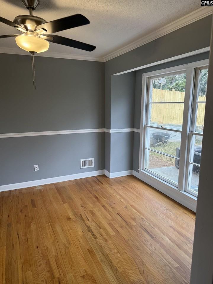 517 Innsbrook Dr - Photo 4 of 25