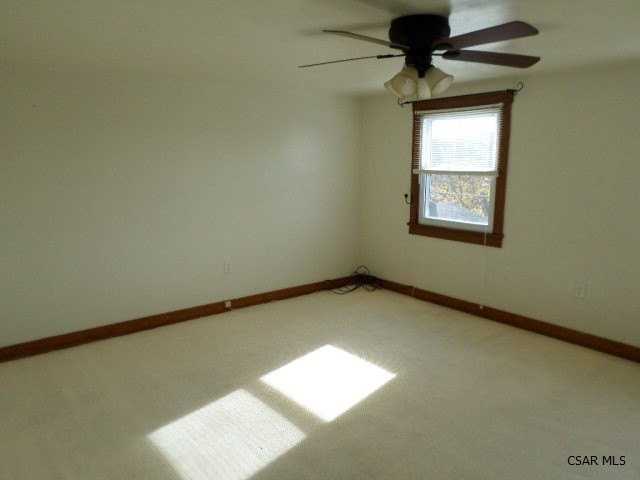 704 13th St - Photo 6 of 9