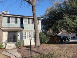 featured image of 958 Cottingham Dr