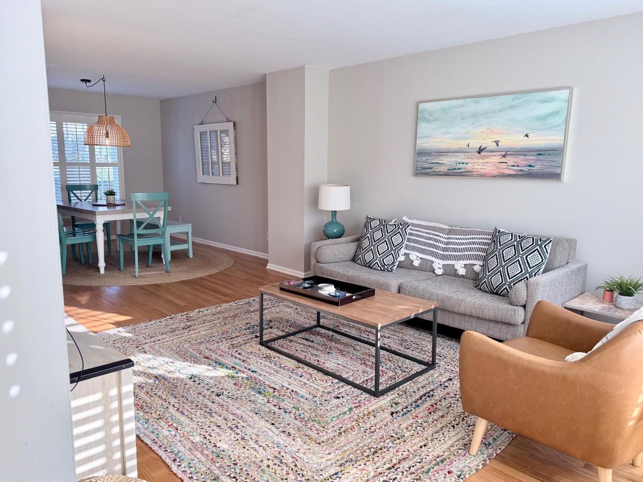 958 Cottingham Dr - Photo 4 of 29