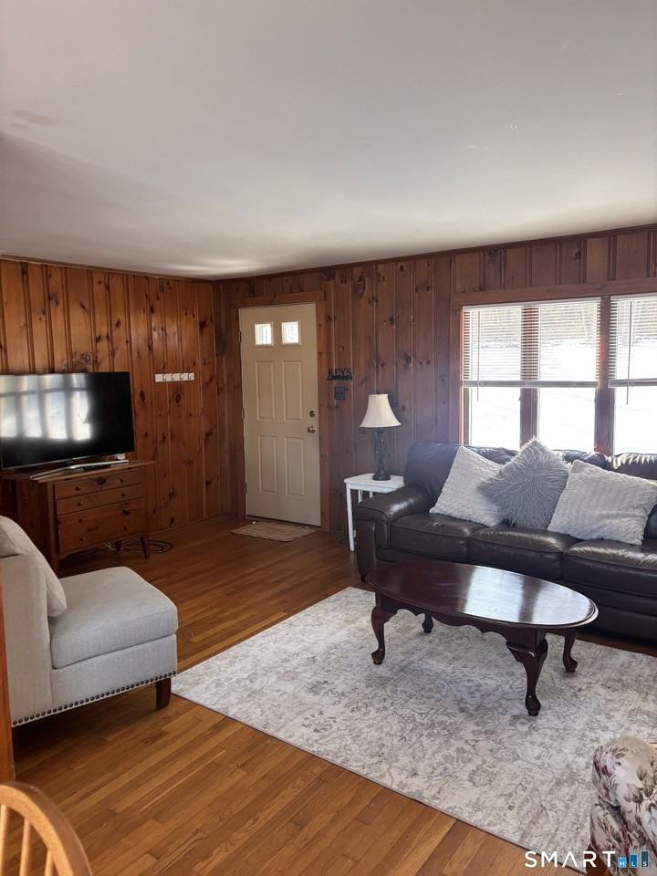 34 Brightwater Rd - Photo 2 of 16