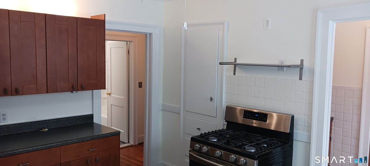 75 Parker Pl - Photo 6 of 14