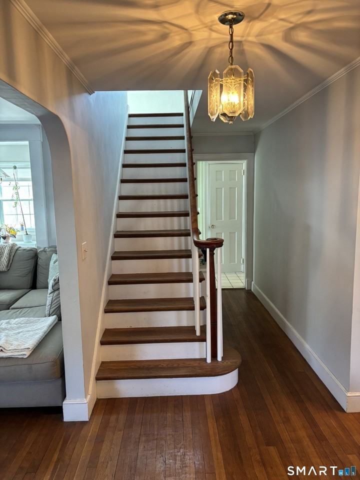 150 Thames St - Photo 4 of 21