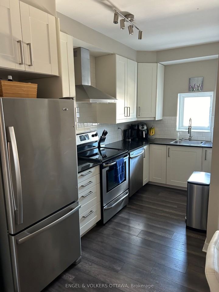 501 O'Connor St - Photo 5 of 11