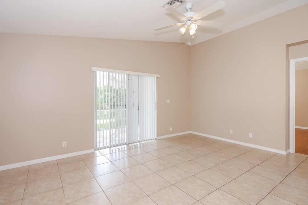 4646 Sw 12th Ct - Photo 5 of 16