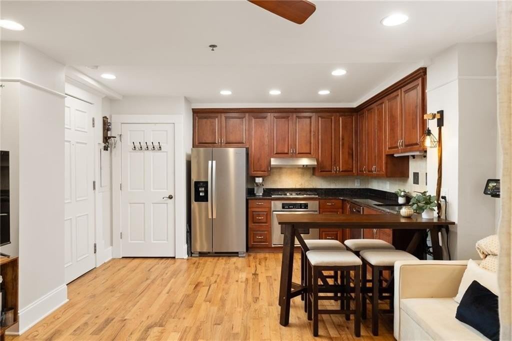 259 14th St Ne Unit B103 - Photo 5 of 23