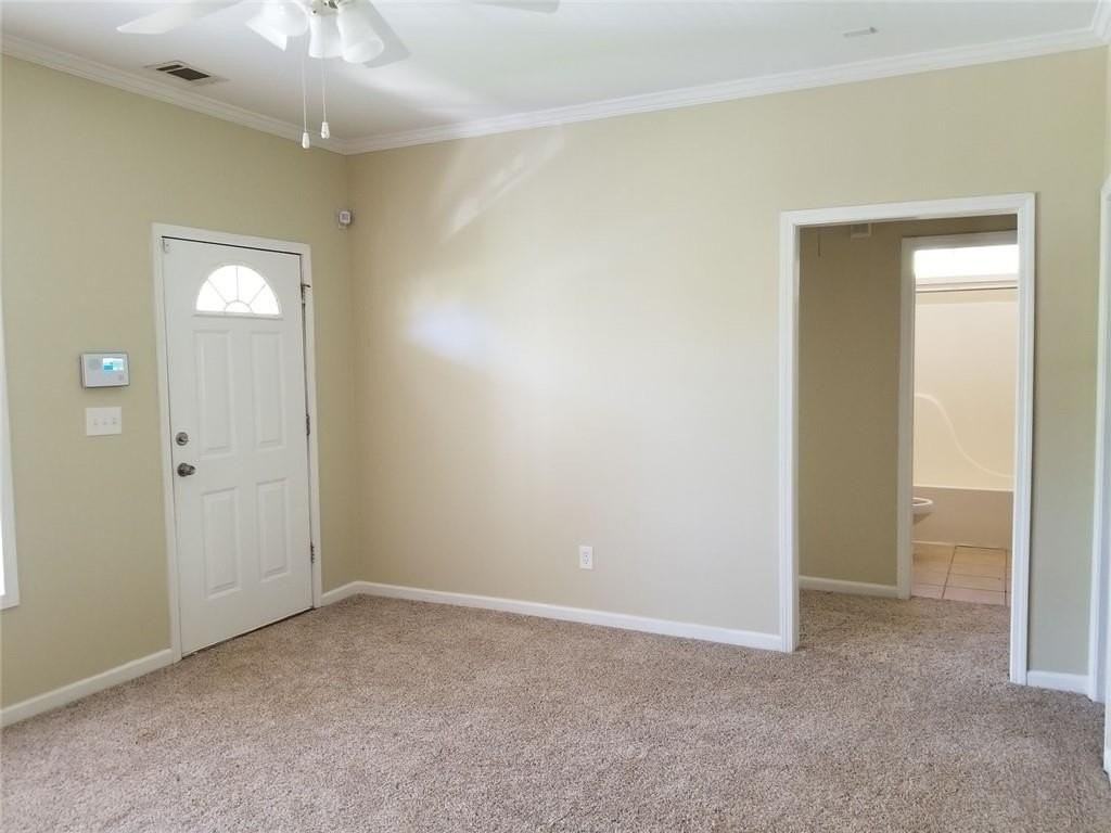 1822 Elaine Dr - Photo 3 of 22