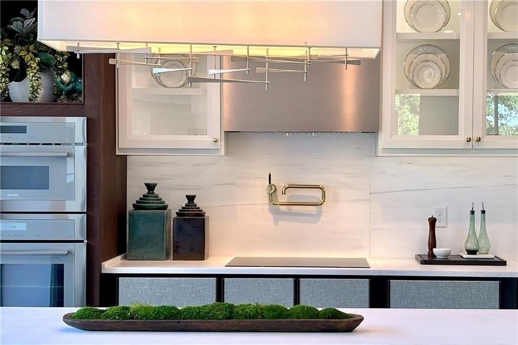 2575 Peachtree Rd Ne Apt 7g - Photo 6 of 30