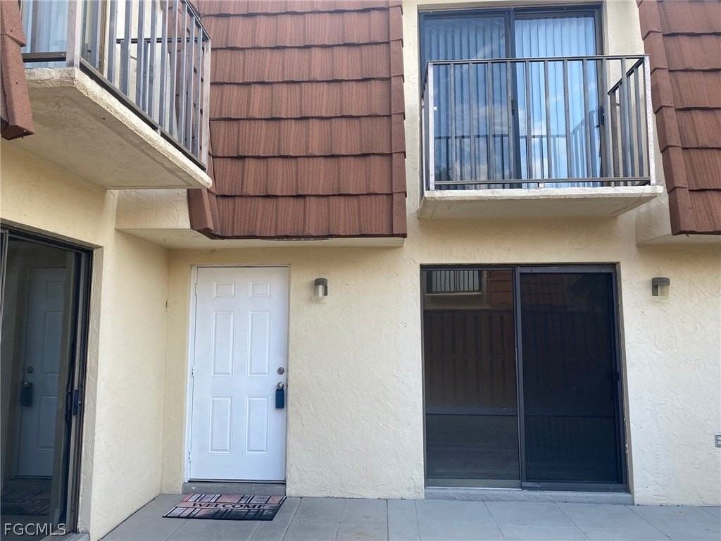 5245 Cedarbend Dr Apt 2 - Photo 5 of 29