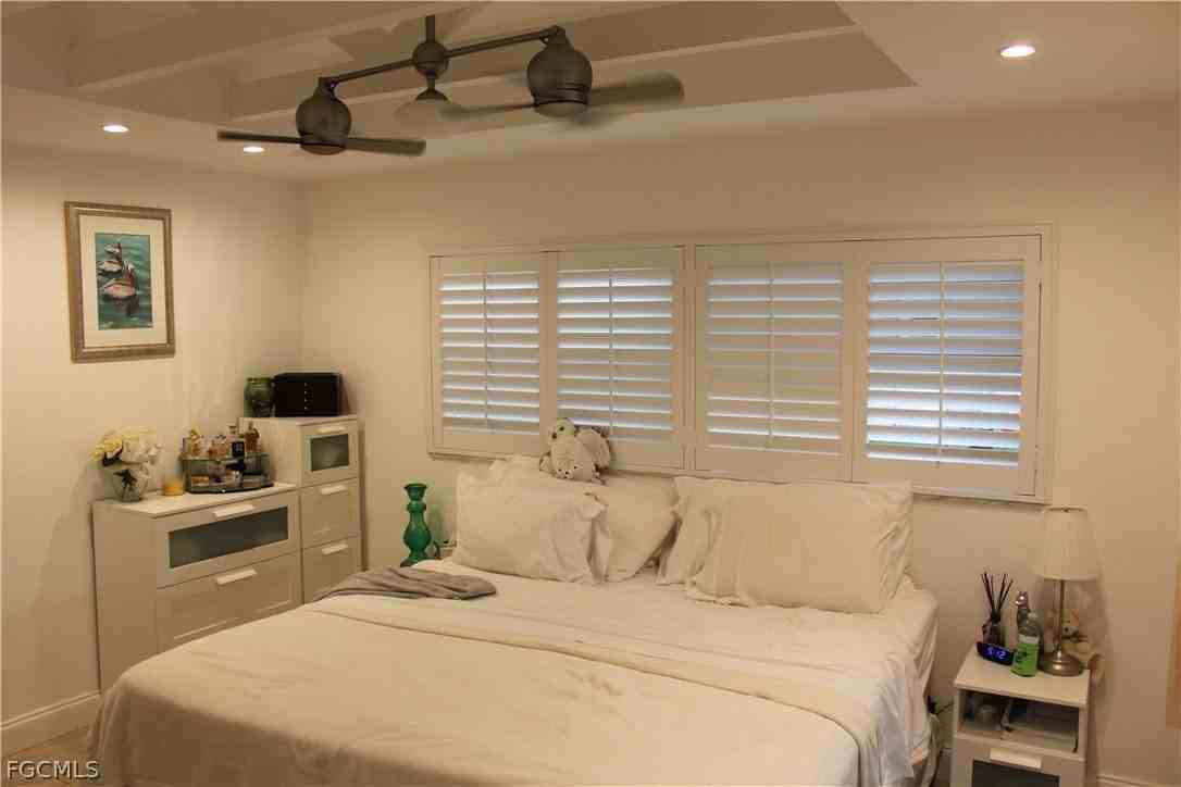 5354 Coral Ave - Photo 7 of 29