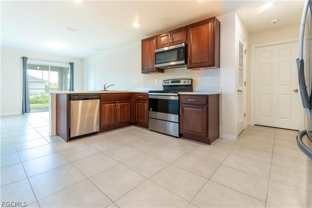 8052 Sunrise Cir - Photo 2 of 9