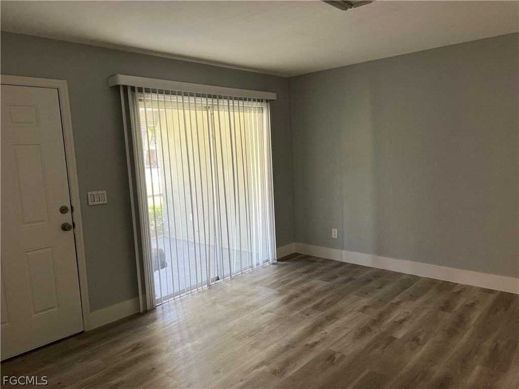 337 Tudor Dr Unit R - Photo 4 of 13