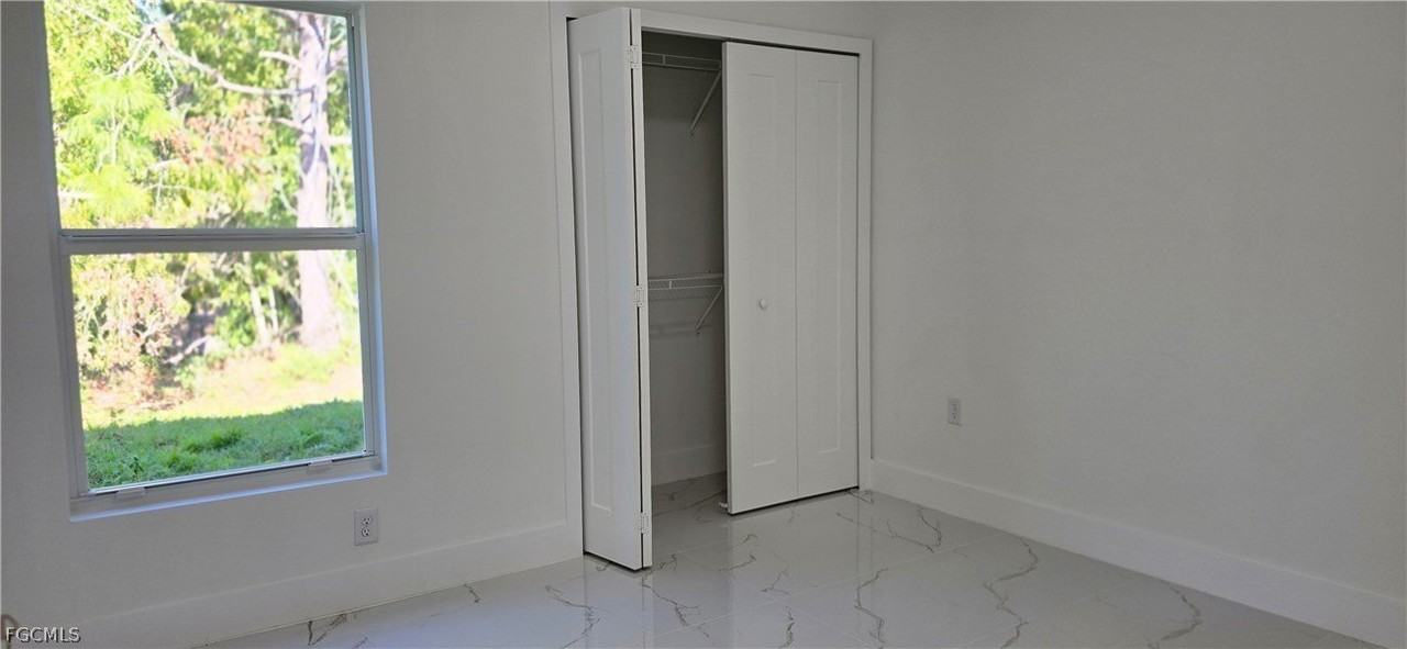 5218 29th St Sw - Photo 5 of 9