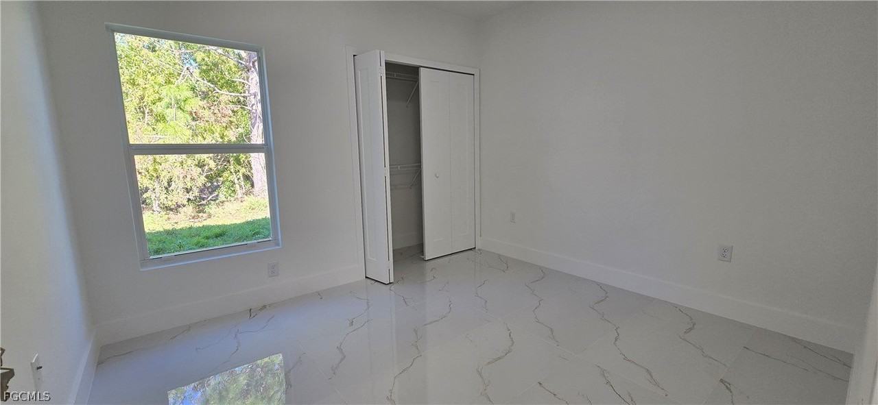 5218 29th St Sw - Photo 7 of 9