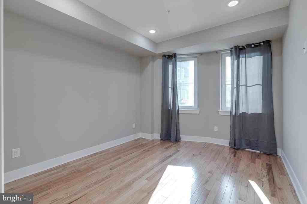 2113 W Master St #C - Photo 6 of 15