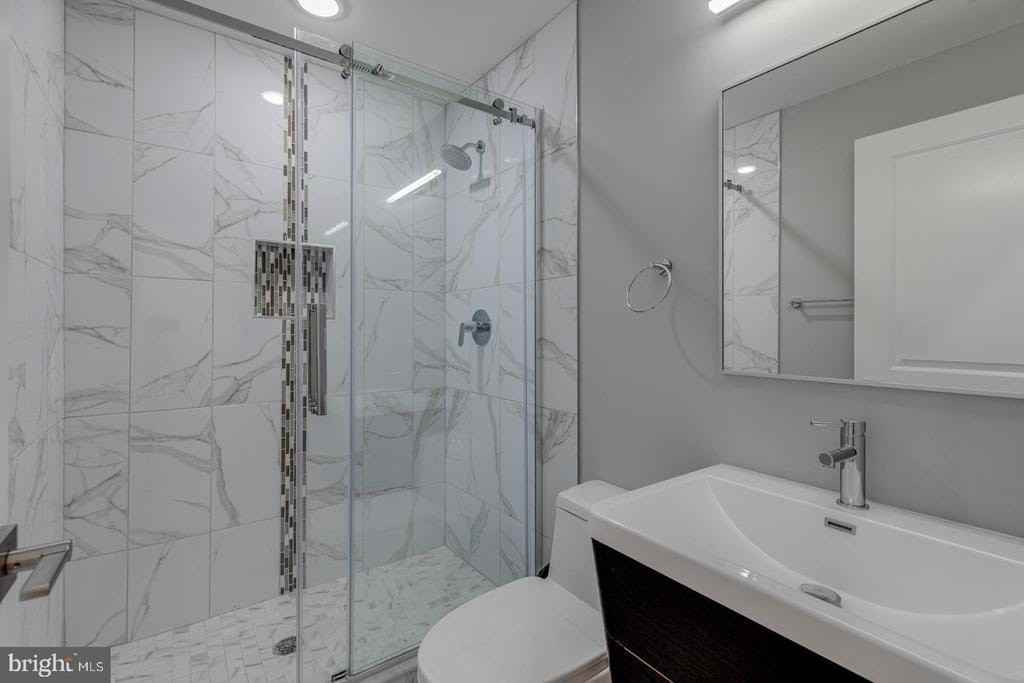 2113 W Master St #C - Photo 7 of 15