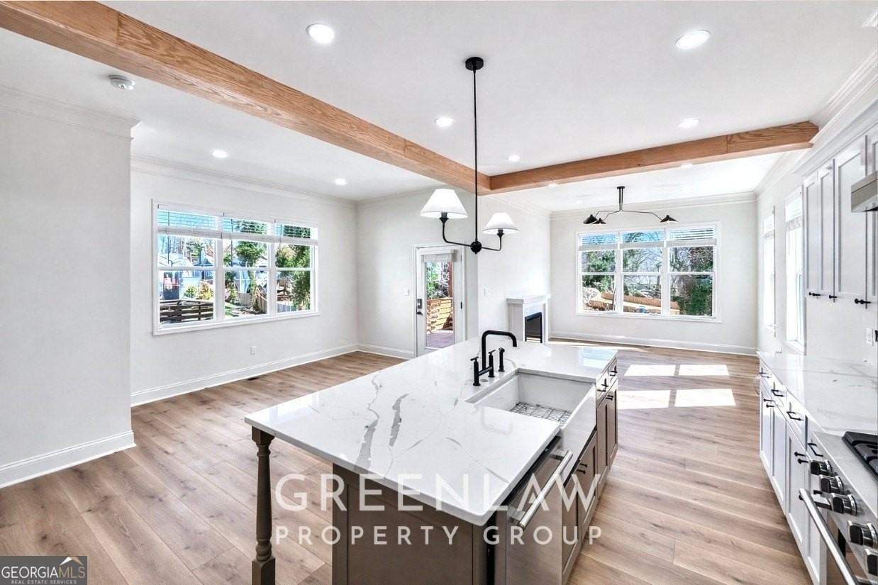 830 Gaston St Sw - Photo 7 of 35