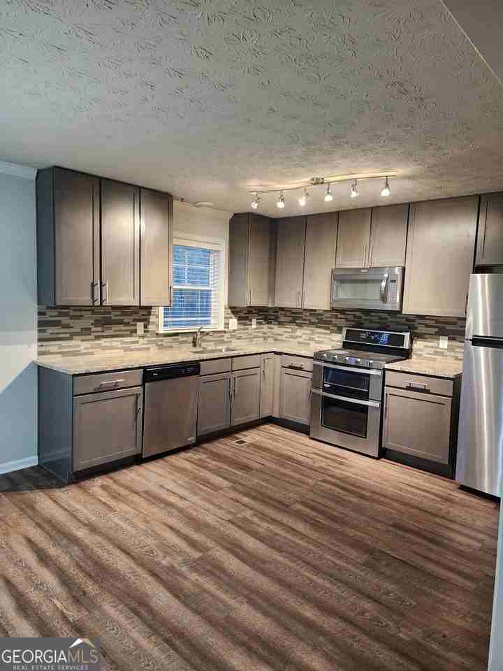 3001 Northwest Ct Nw - Photo 2 of 21