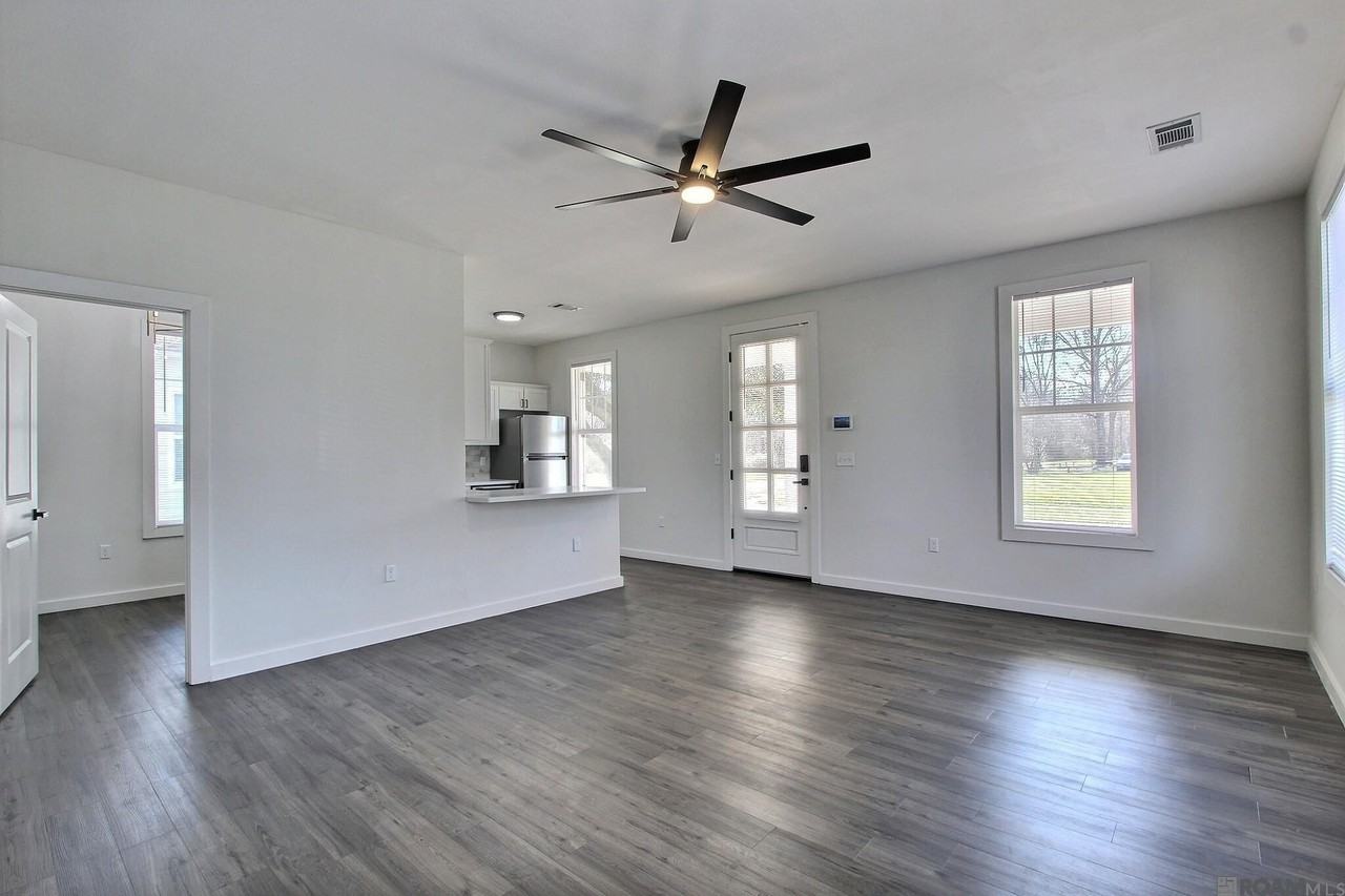 1924 Elvin Dr - Photo 6 of 17