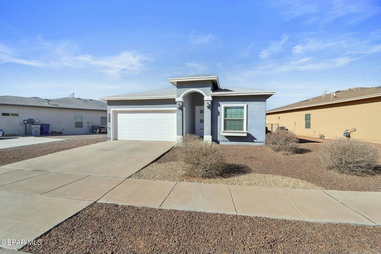 6921 Brown Mesquite Ln - Photo 2 of 26