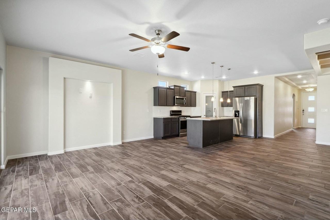 6921 Brown Mesquite Ln - Photo 4 of 26