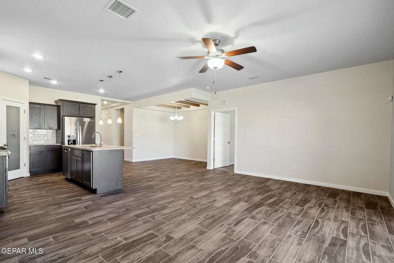 6921 Brown Mesquite Ln - Photo 5 of 26