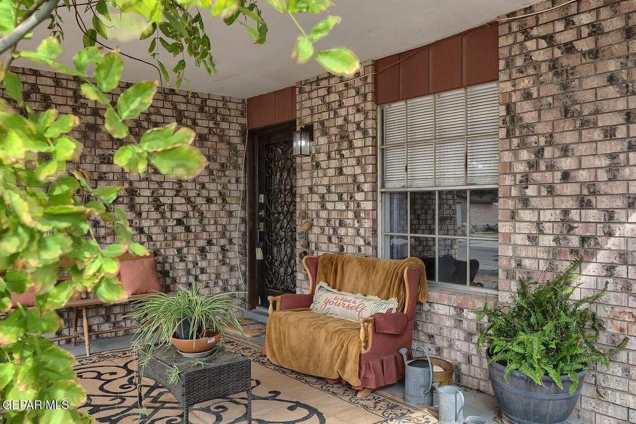 1844 Jack Nicklaus Dr - Photo 2 of 18