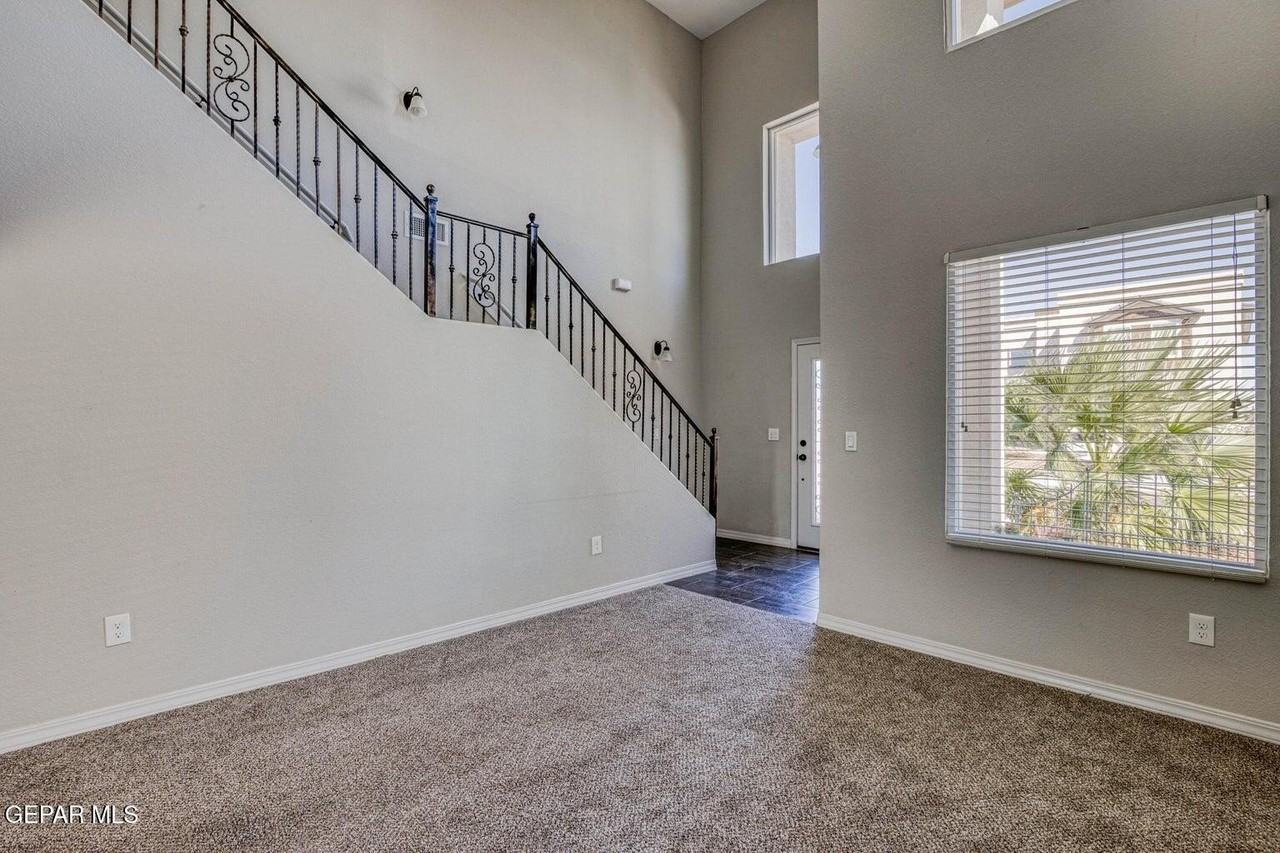 14202 Peyton Edwards Ave - Photo 3 of 44