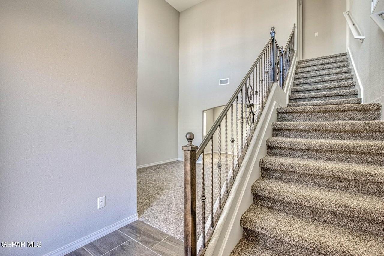 14202 Peyton Edwards Ave - Photo 7 of 44