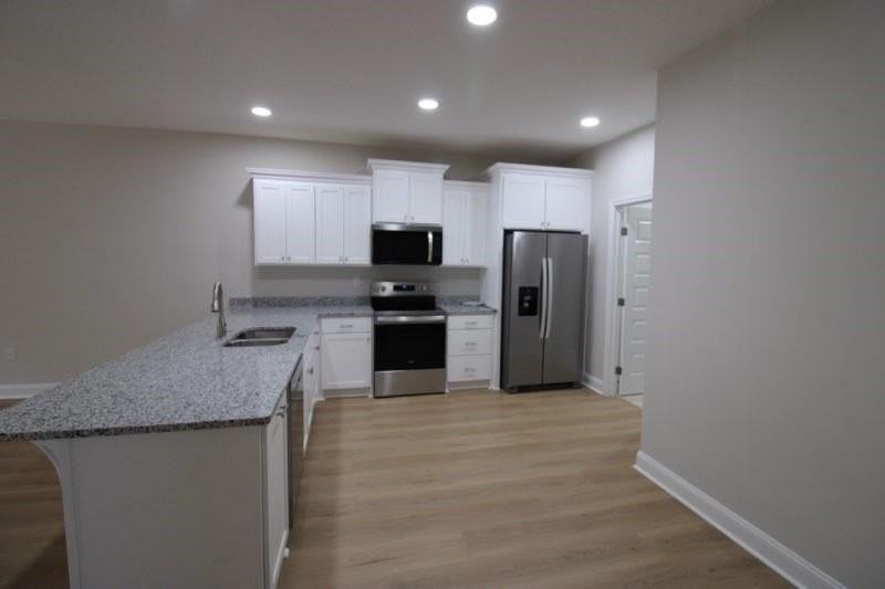 324 S 5th St - Photo 5 of 15