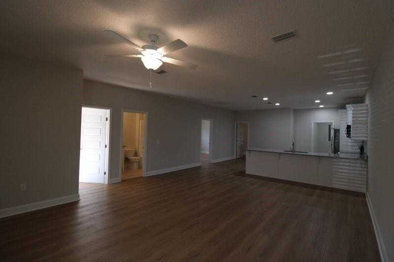 326 S 5th St - Photo 4 of 16