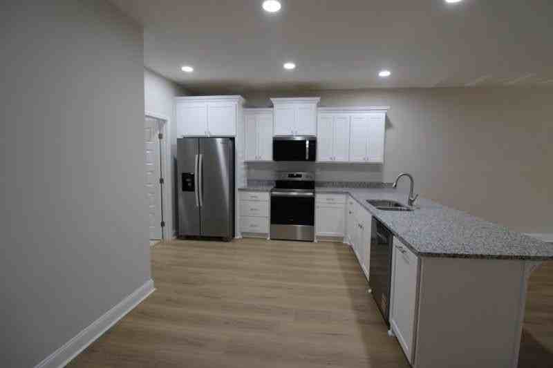 326 S 5th St - Photo 7 of 16