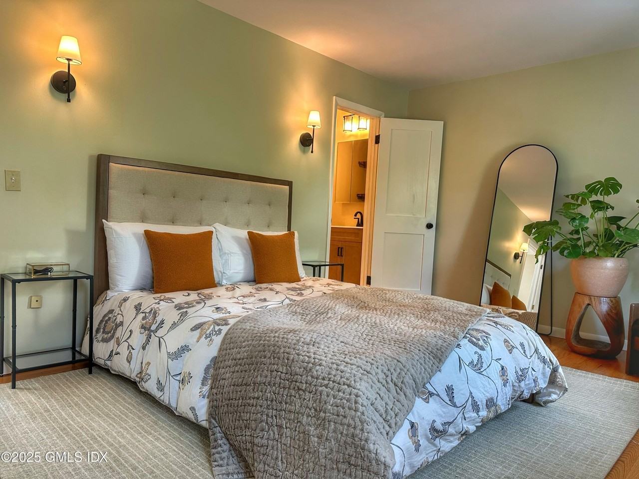 37 Gerry St #1 - Photo 4 of 19