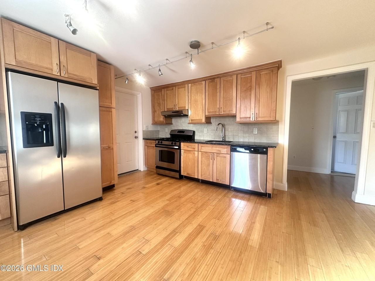 11 Le Grande Ave #3 - Photo 5 of 19