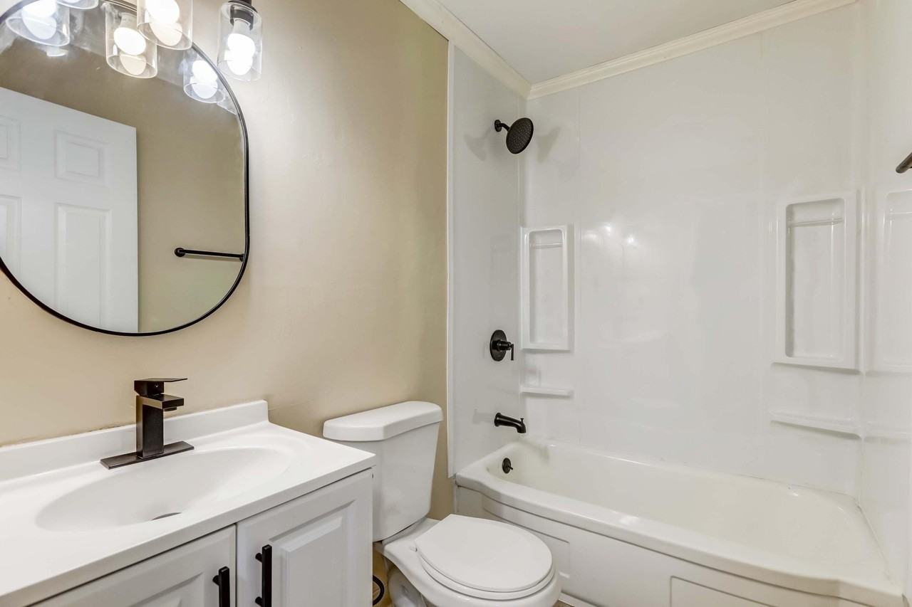 20794 Audrey Ave - Photo 2 of 12