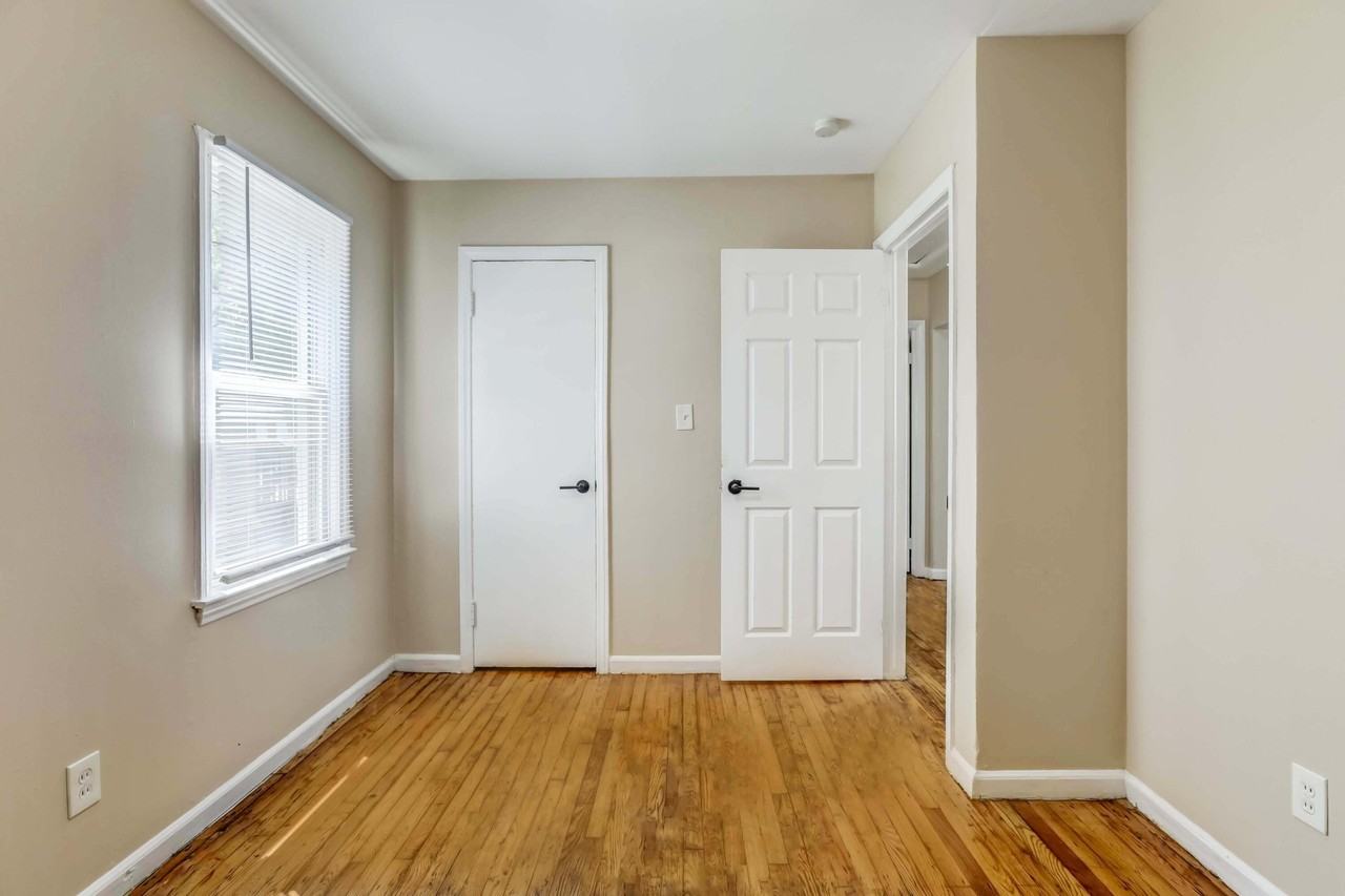 20794 Audrey Ave - Photo 4 of 12