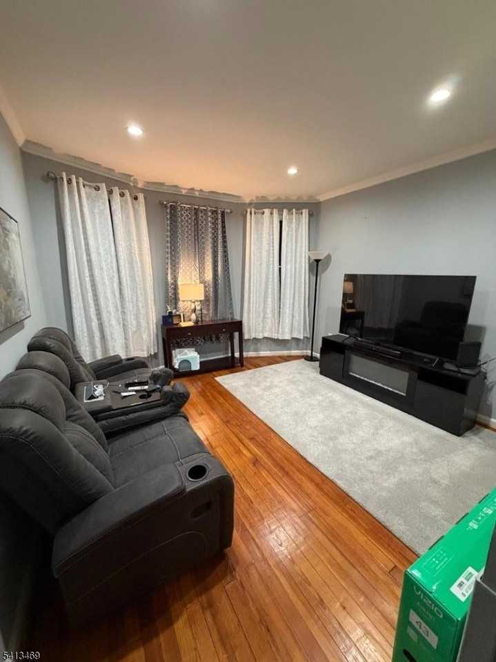 267 Ackerman Ave #1 - Photo 7 of 8