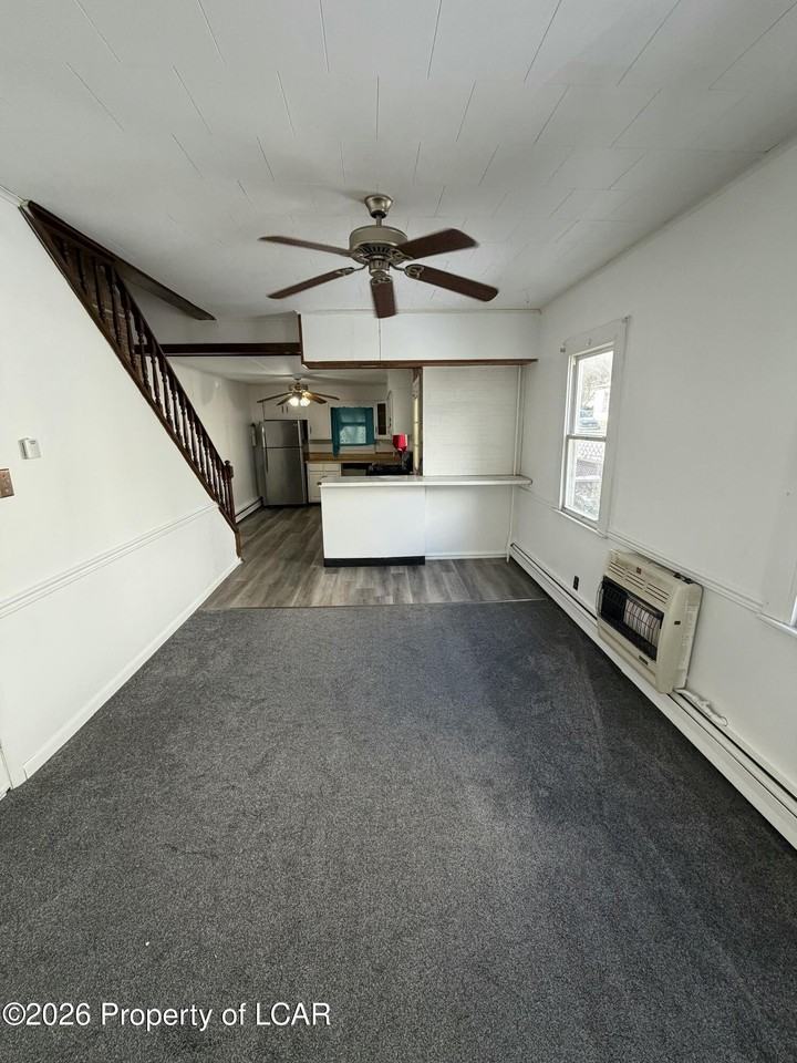 18 North St - Photo 3 of 10