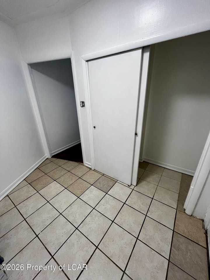 58 W Broad St - Photo 6 of 6