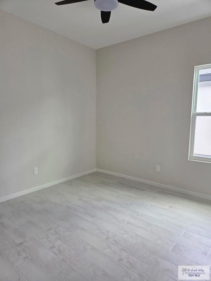 203 E Royal Palm Dr #D - Photo 6 of 17