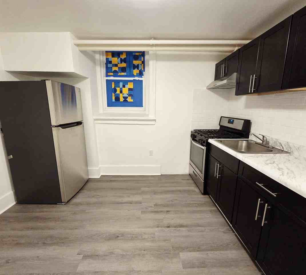 106 Glenwood Ave #2B - Photo 3 of 7