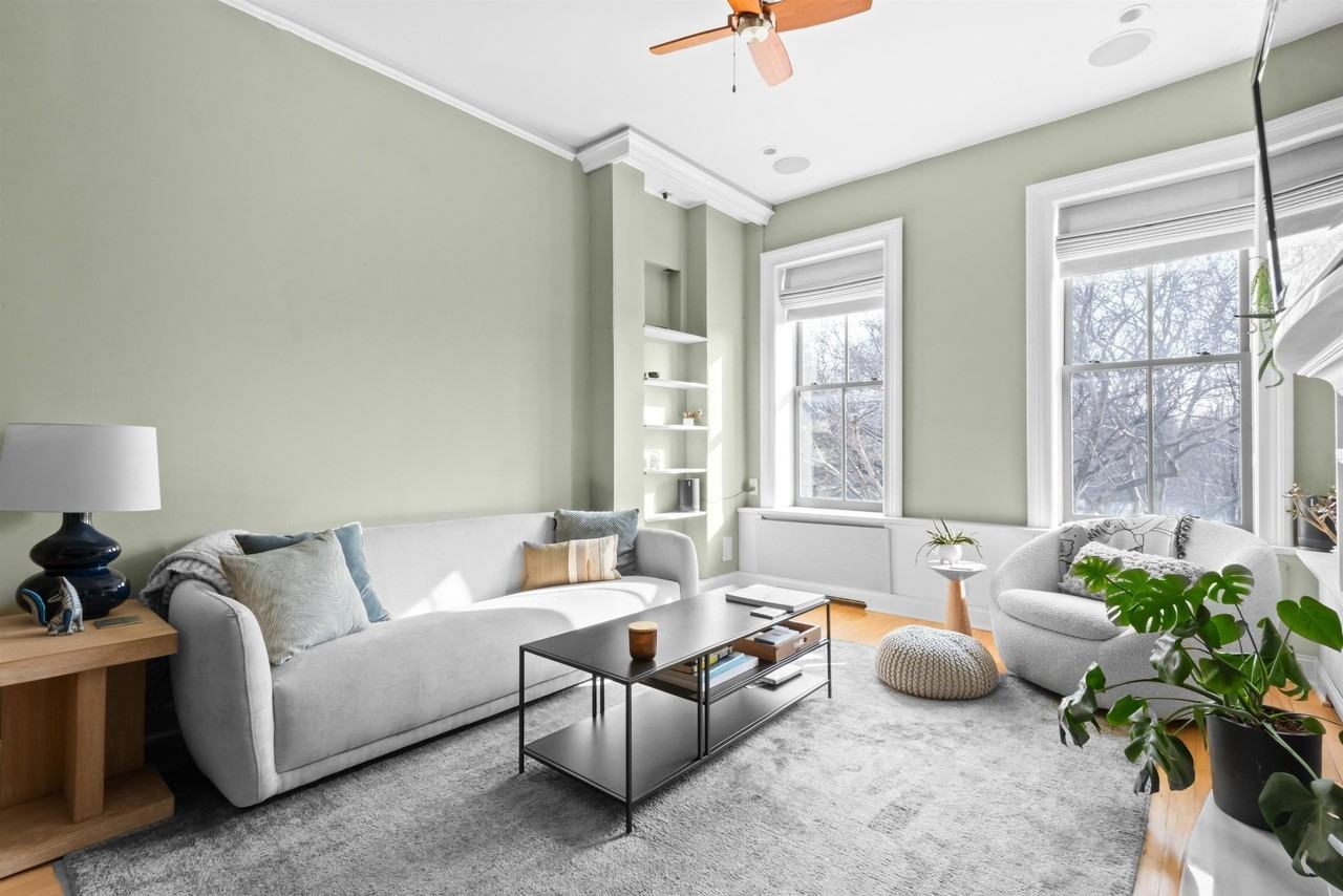 264 9th St #4K - Photo 3 of 24