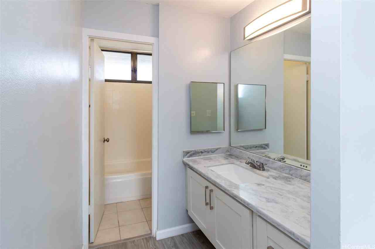 1134 Kinau St Apt 706 #706 - Photo 5 of 13