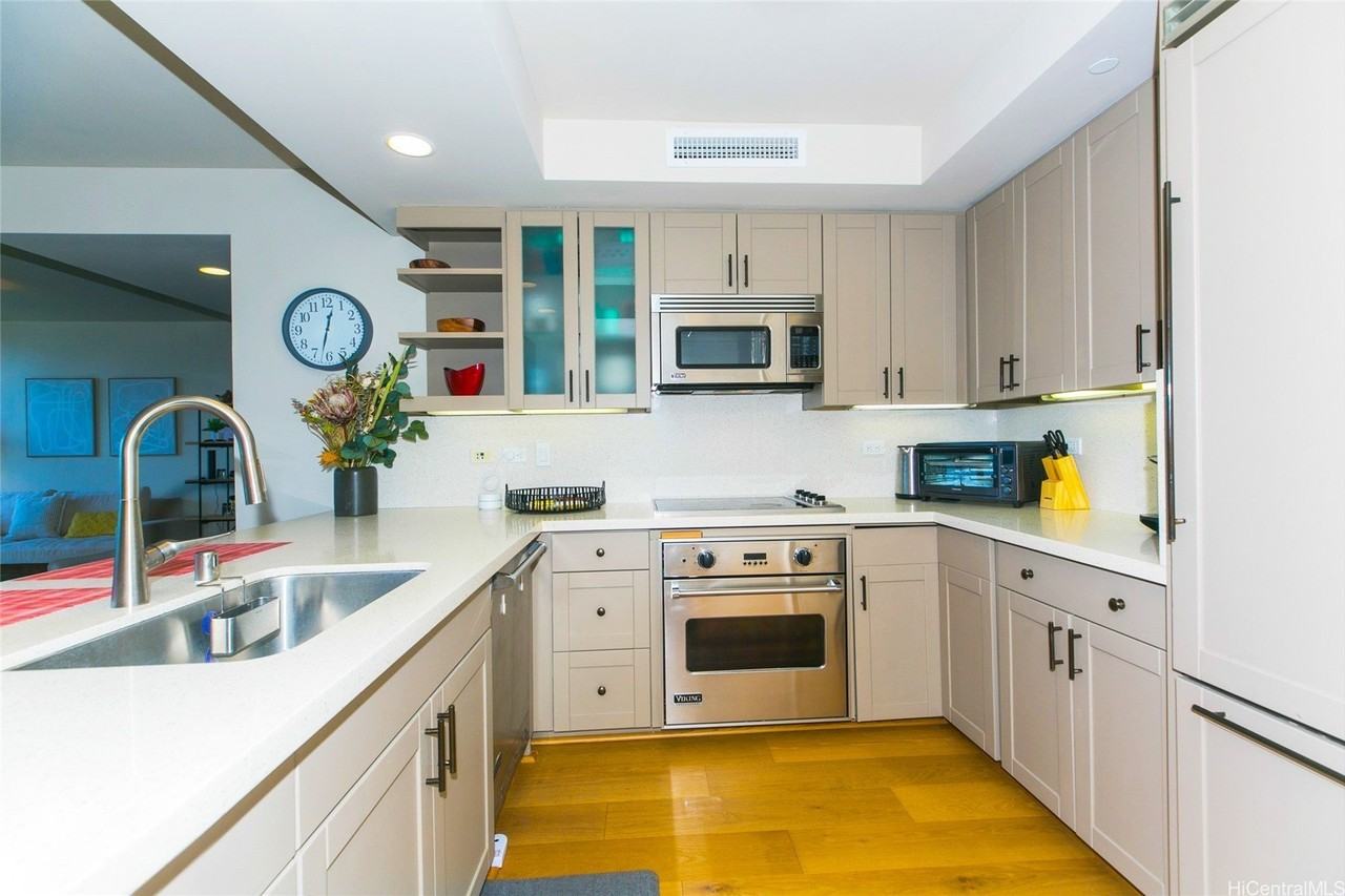 1551 Ala Wai Blvd Apt 1205 - Photo 5 of 20