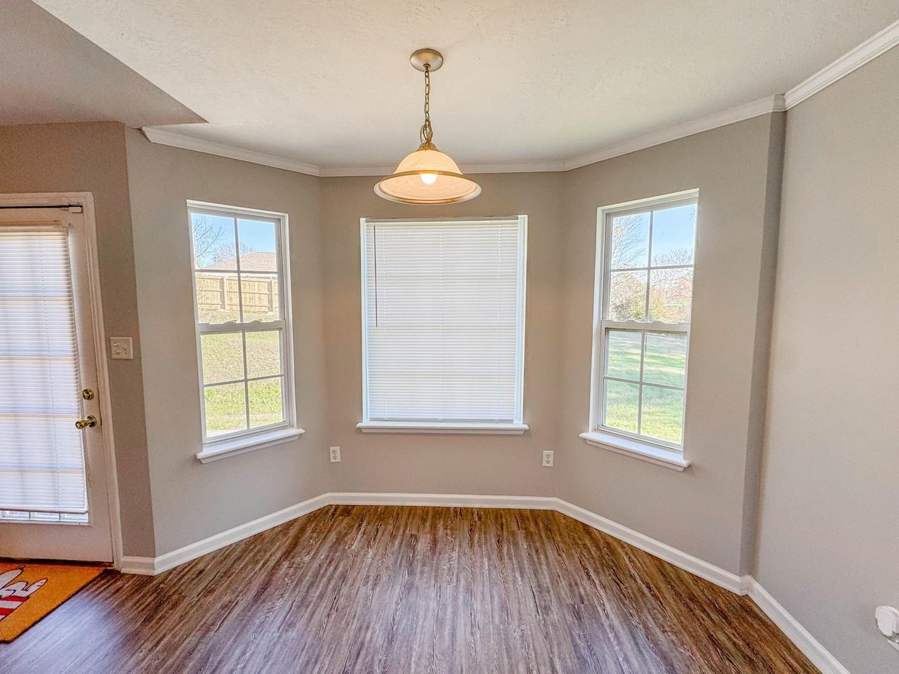 4620 Country Glen Cir - Photo 5 of 22