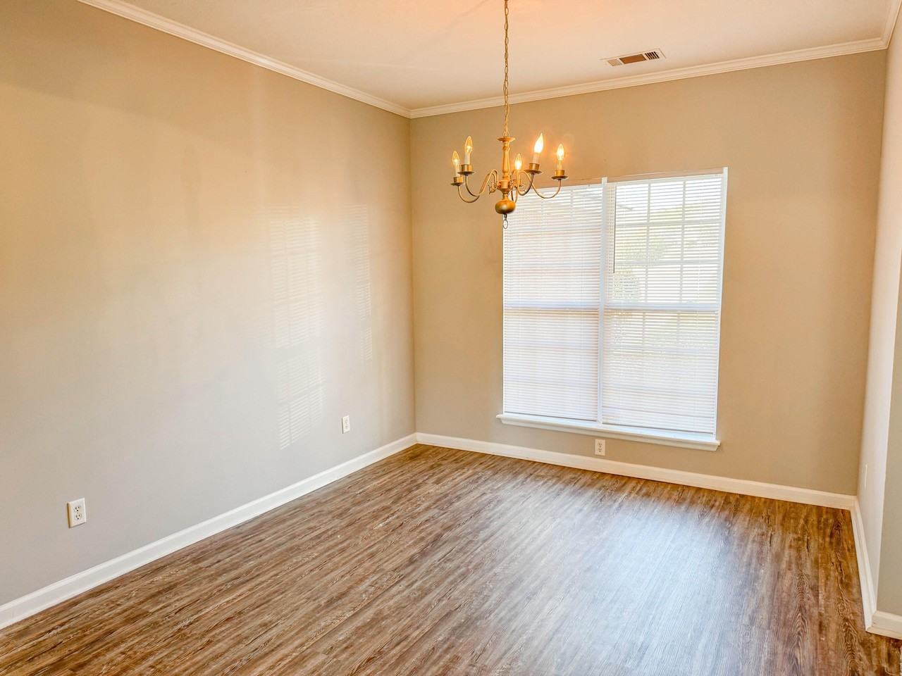 4620 Country Glen Cir - Photo 6 of 22