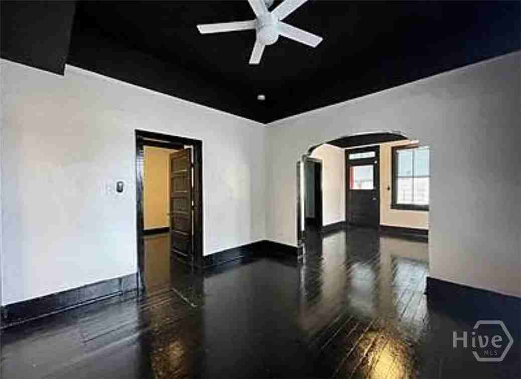 2221 Harden St - Photo 7 of 16