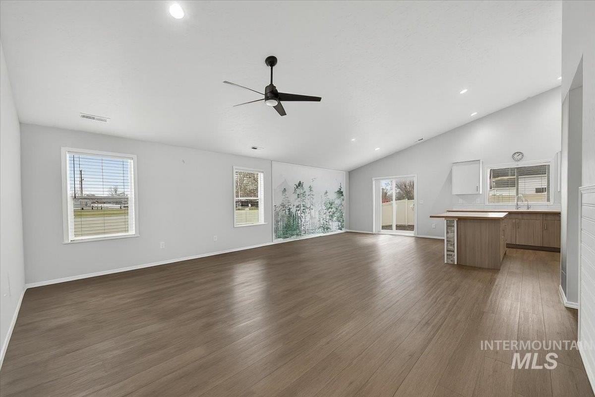 878 W Jasper St - Photo 7 of 26