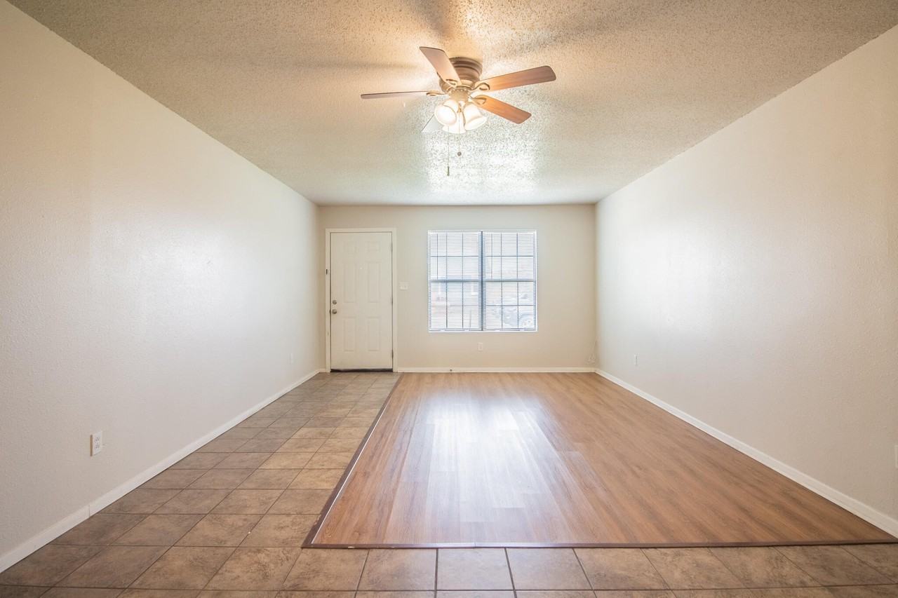 6307 24th St - Photo 5 of 14